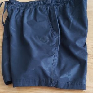 virus shorts "wet look" camo medium